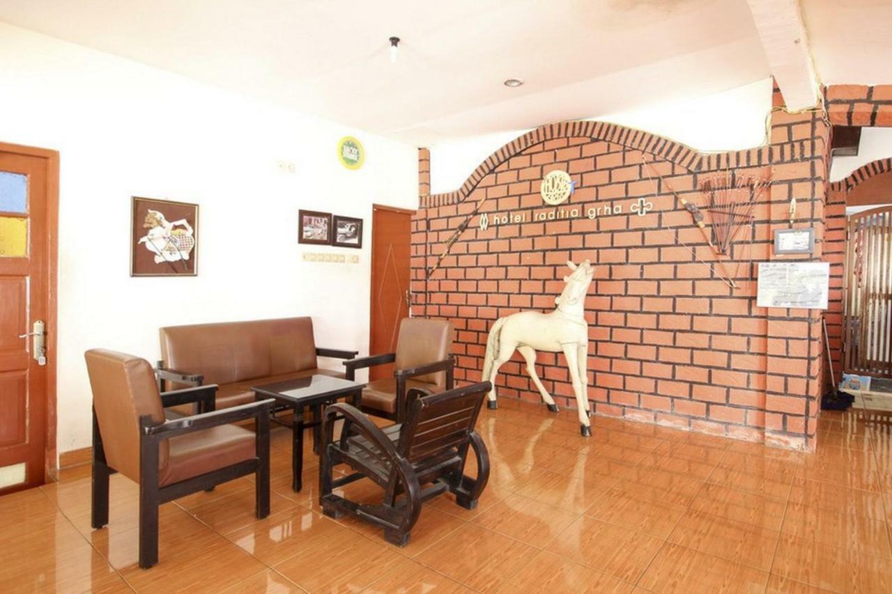 Reddoorz Syariah At Jalan Menteri Supeno Hotel Yogyakarta Exterior photo
