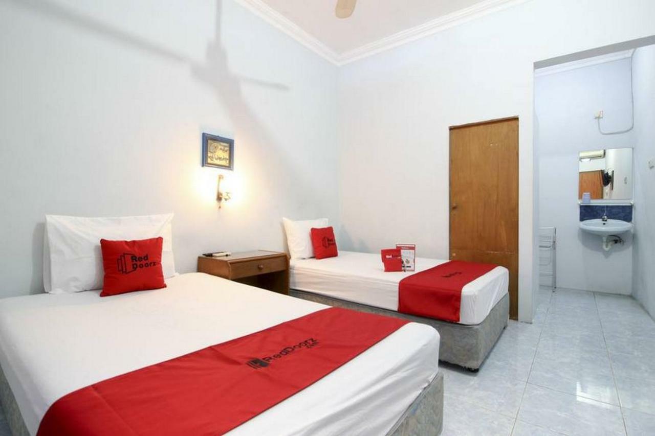 Reddoorz Syariah At Jalan Menteri Supeno Hotel Yogyakarta Exterior photo